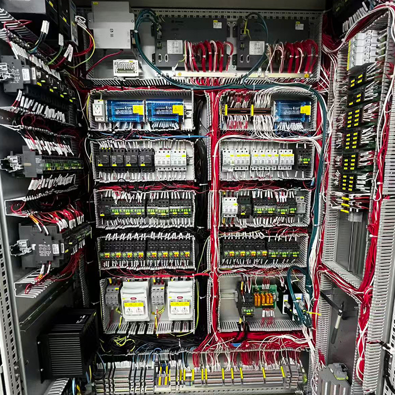 Kabelbaum für Industrieschaltschränke / Energiespeicher-Schaltschränke Integrierter Kabelbaum