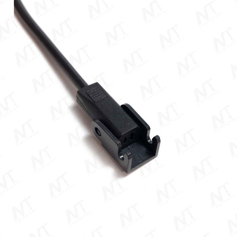01-Typ Stecker auf 1-auf-3 01-Typ Buchse DC-Stromverteilungskabelbaum