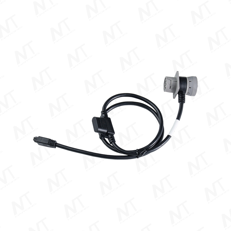 Integrierter Stecker-Buchse-Anschluss vom Typ J1939 II zum Miniaturstecker Molex 43025